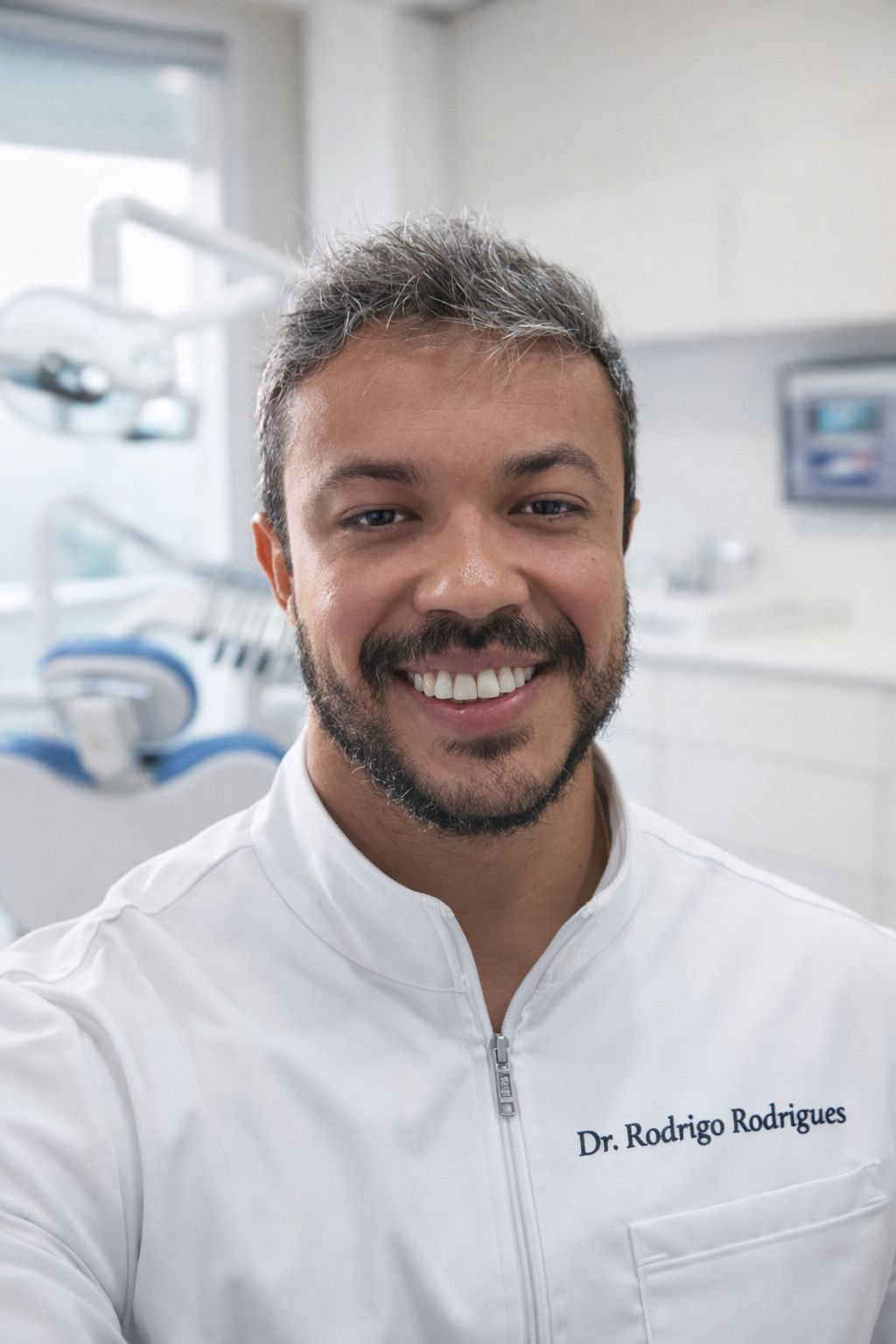 Dr. Rodrigo Rodrigues